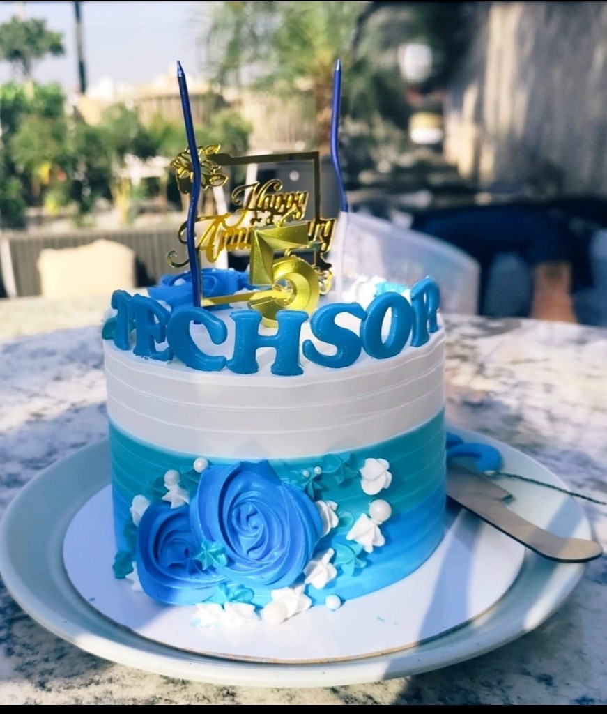 Anniversary celebration cake for Techsopi